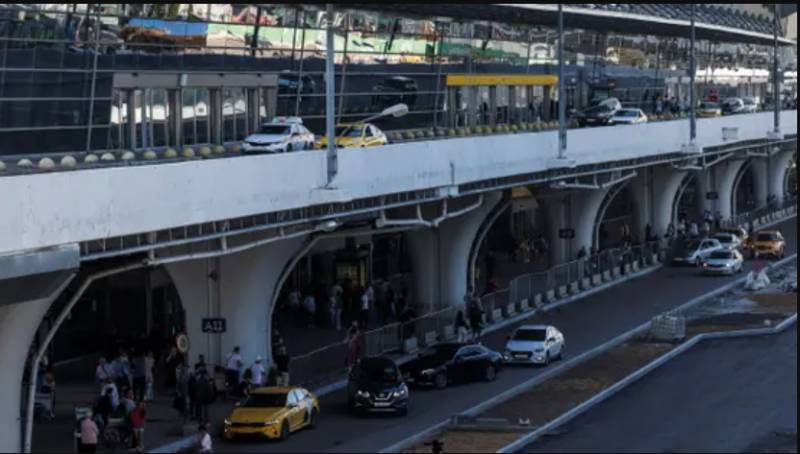 Russia releases footage of US man detained at Moscow airport