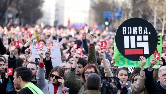 Thousands mark Serbian Statehood Day with anti-corruption protest