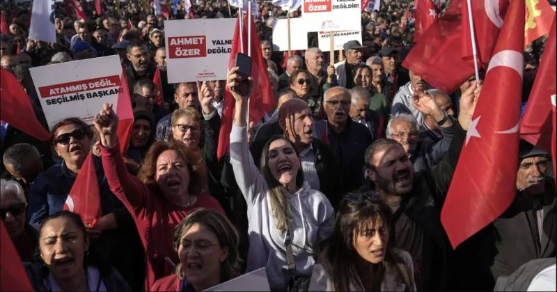 Turkey removes another pro-Kurdish mayor for alleged 'terrorism'