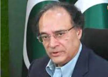 Finance Minister Aurangzeb attends head table lunch in KSA