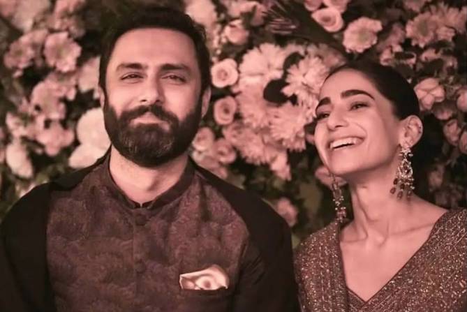 Newlywed Ahmed Ali Akbar’s hilarious reception click with wife 