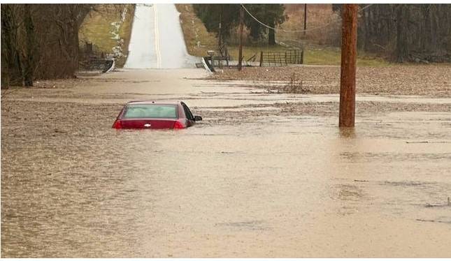 Storms in eastern US claim nine lives