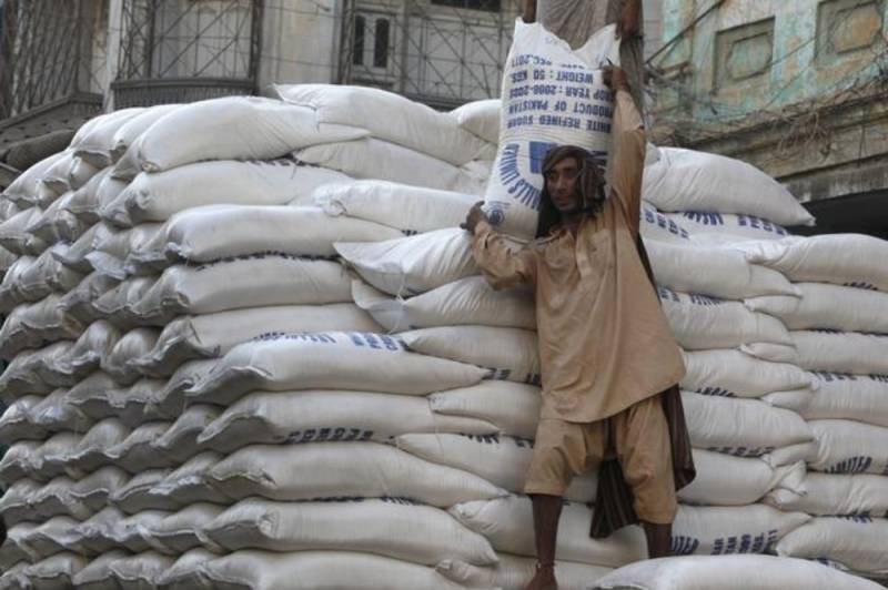 2000 sacks of sugar recovered from hoarders in Khairpur
