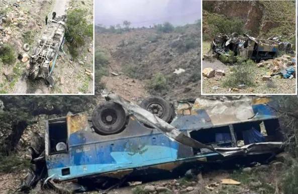 At least 30 killed after Bolivia bus plunges into ravine