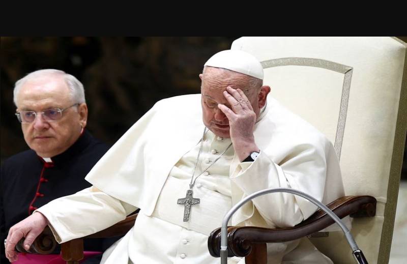 Doctor explains pope's 'challenging' double pneumonia
