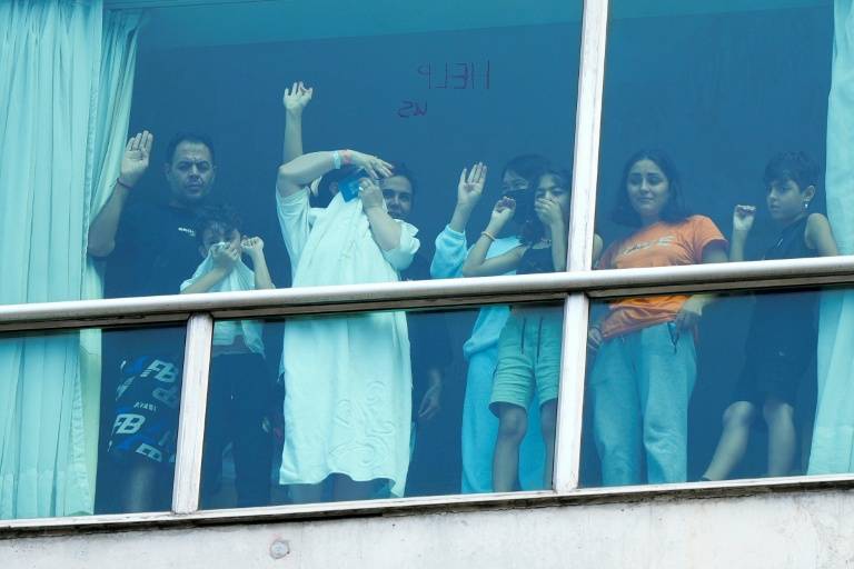 Panama denies depriving 'freedom' to migrants deported by US