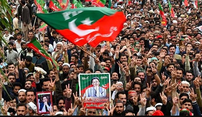 PTI moves DC Lahore to seek permission for rally at Minar-e-Pakistan