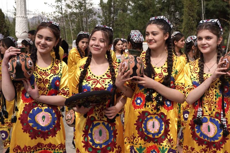 Tajikistan to publish new dress 'guidelines' for women