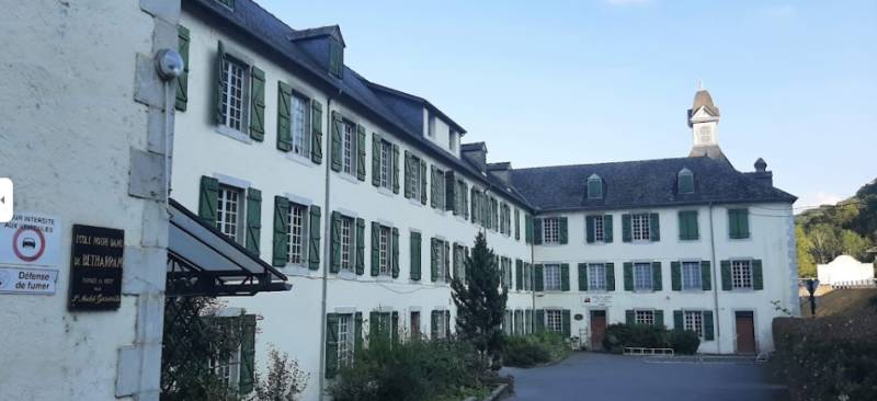Three detained in French Catholic school sexual abuse probe