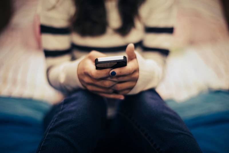 Turning off mobile internet can make your brain 10 years younger, study finds