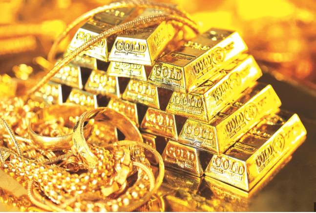 Gold prices continue to hit all-time high in Pakistan