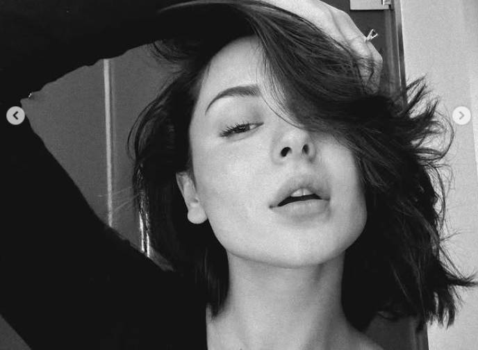 Hania Aamir's messy hair in monochrome clicks are awesome!