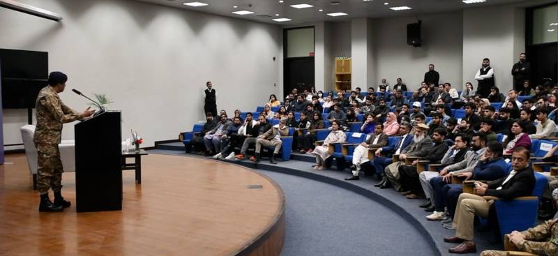 ‏DG ISPR holds interactive session with students, faculty at LUMS