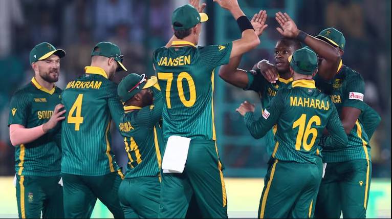  Rickelton's ton and quicks power South Africa to rout Afghanistan