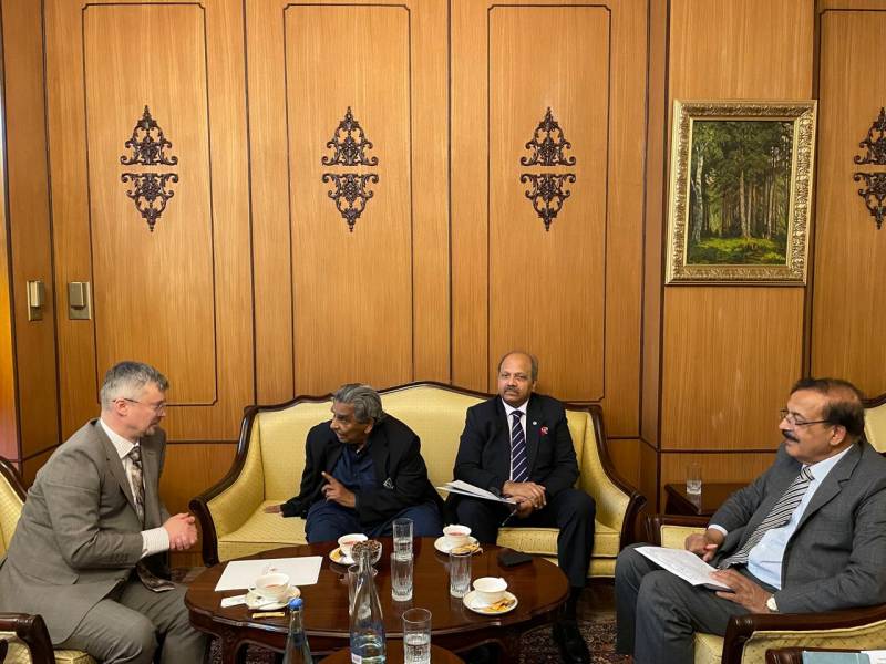 Pakistan and Russia explore cooperation in education, business, and tourism
