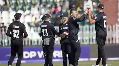Bracewell’s 4-wicket haul helps New Zealand restrict Bangladesh to 236/9  