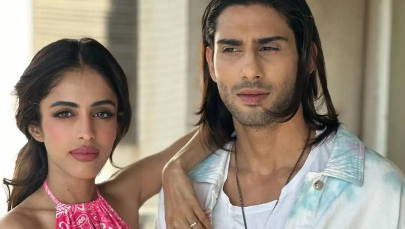 Newlyweds Prateik Babbar and Priya Banerjeee caught dinning in Mumbai