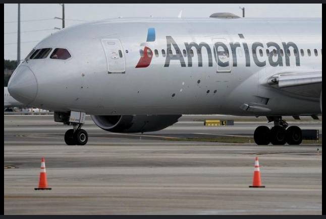 American Airlines flight lands in Rome after 'bomb scare'