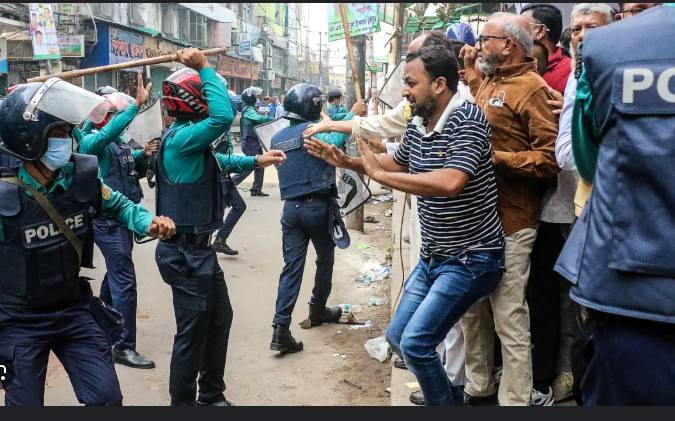 Bangladesh arrests thousands as crime surges