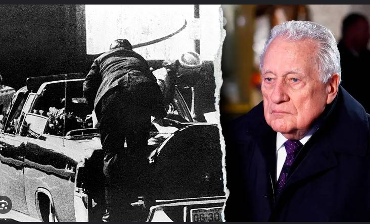 Secret Service agent who leaped to shield Kennedy from assassination dead at 93