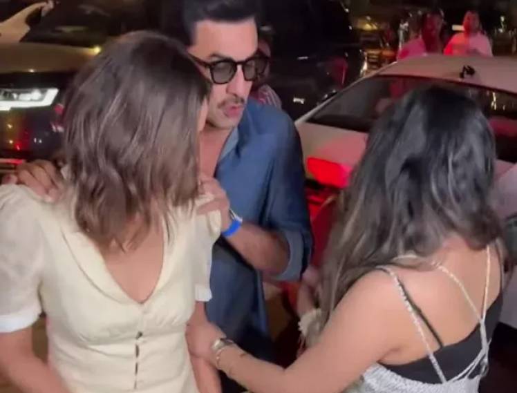 Ranbir Kapoor protects Alia from ‘ill-mannered’ fan’s grip 