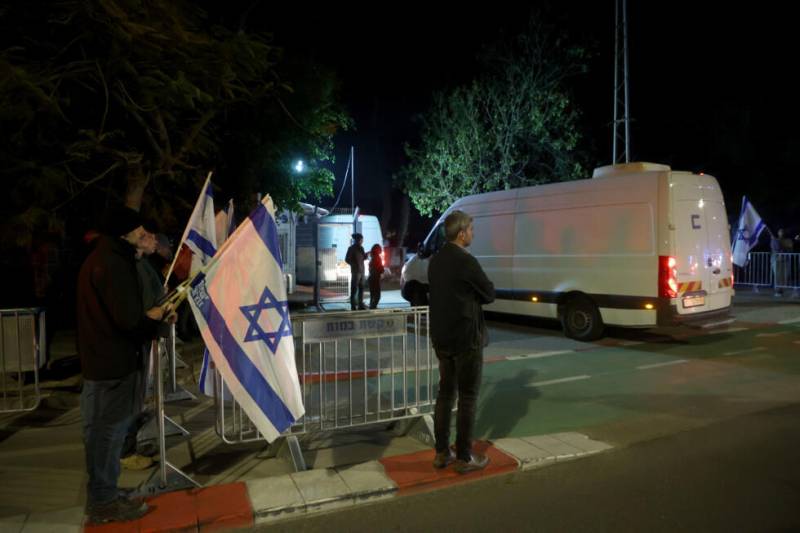 Israel dispatches negotiators after Hamas hands over hostage bodies