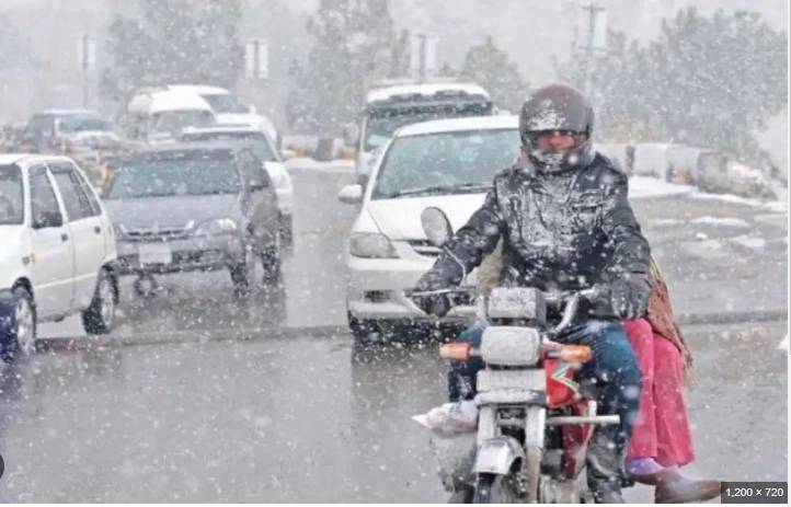 Rain pounds KP, AJK, GB, Punjab, Balochistan for third consecutive day 