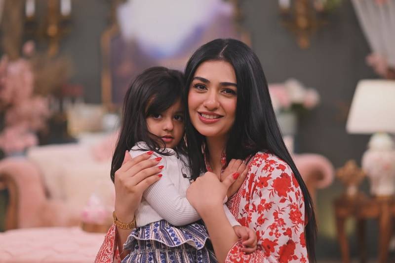 Sarah Khan shares pictures of her daughter Alyana