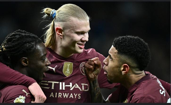 Haaland back with a bang as Man City sink Spurs