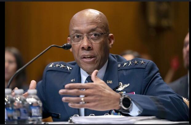 Former US defence chiefs slam Trump dismissal of Pentagon officials