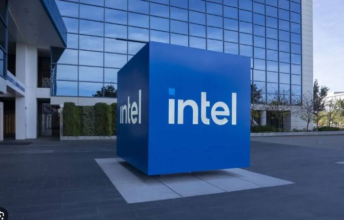 Intel slows $28 billion chip factory project in Ohio