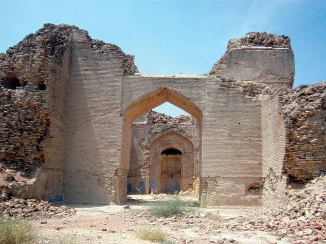 Excavation work at Sindh’s archaeological site Moomal Ji Mari begins