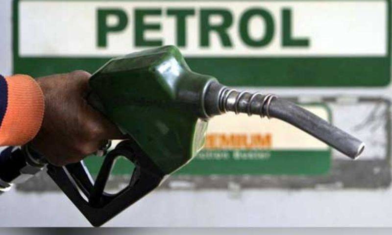 Petrol at discount in Ramadan; Narowal pump owner cuts price by Rs3pl
