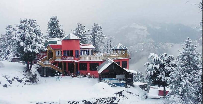Abbottabad’s galiyat shuts schools, restricts tourism amid heavy snowfall