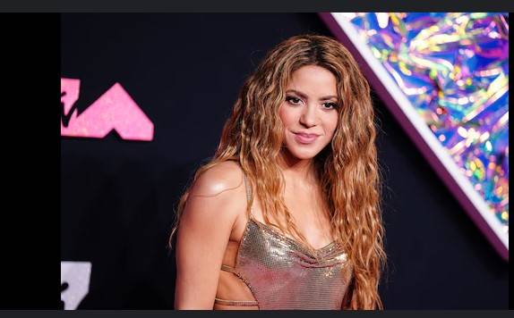 Technical woes prompt latest Shakira concert postponement