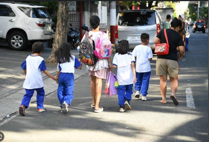Heat wave shuts down schools in nearly half of Manila