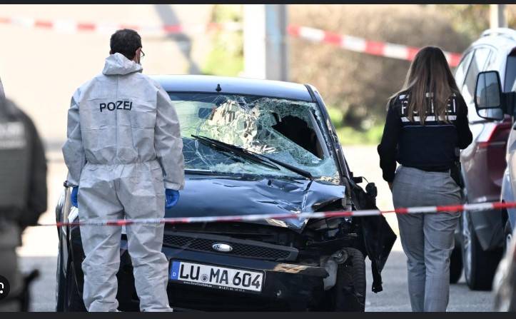 Two dead as car hits crowd in German city