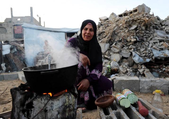 Gazans fear shortages, price hikes after Israel blocks aid