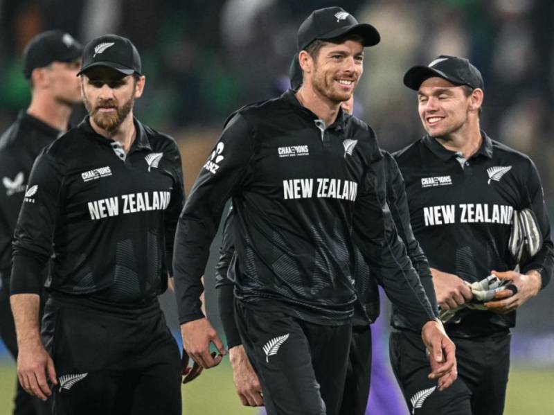 New Zealand reach Champions Trophy final after beating South Africa 
