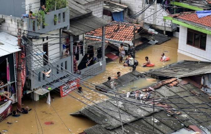 Indonesia seeds clouds to stem rainfall after capital floods