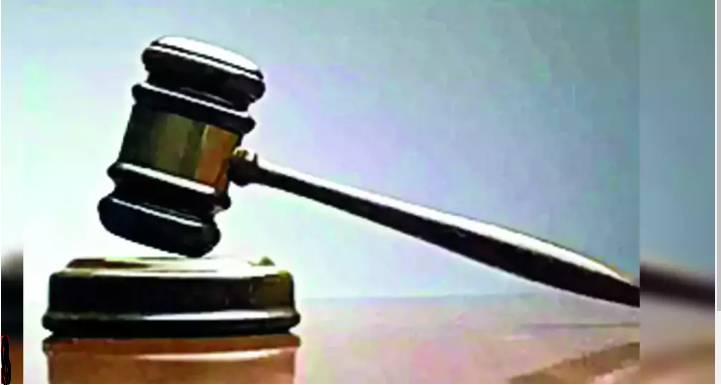 Contempt notice issued to defence lawyer for posting tweets against court 