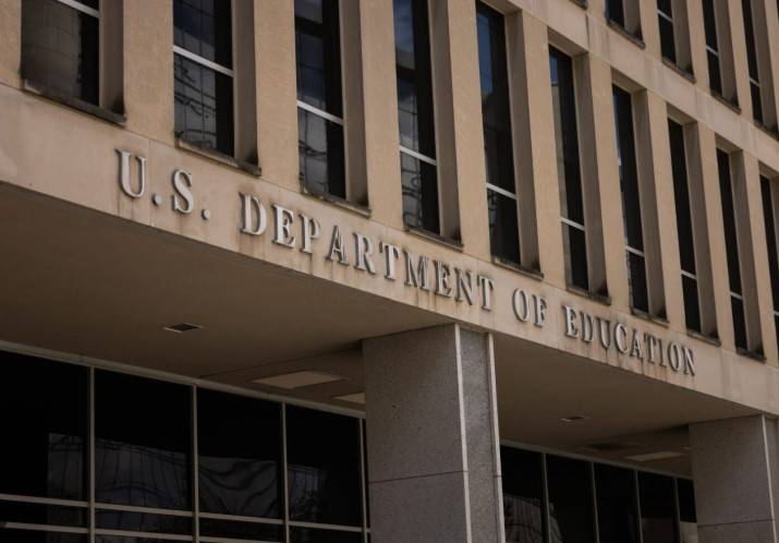 Trump to order dismantling of Education Department