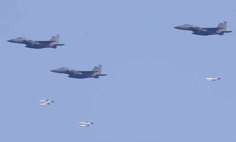 South Korean fighter jet accidentally drops bomb on village during military drill
