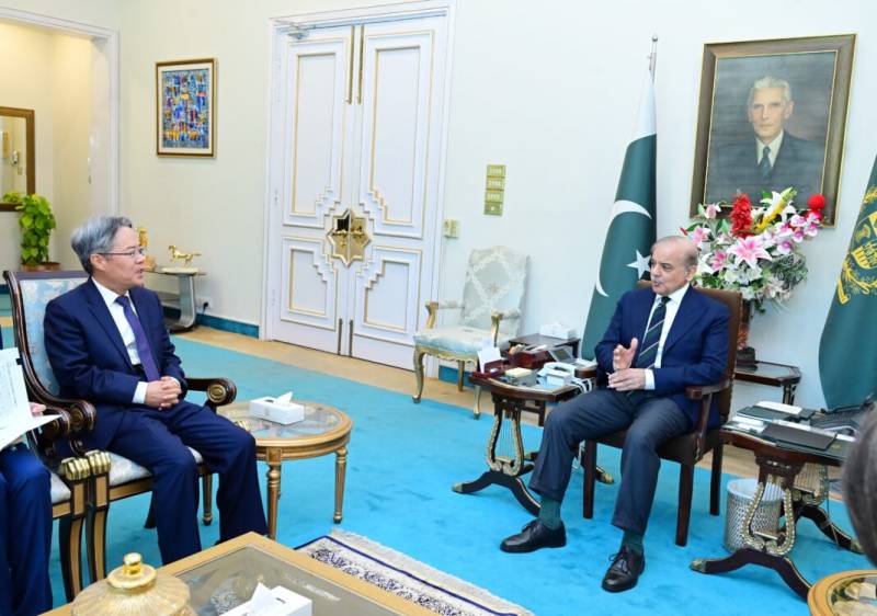  Chinese ambassador Jiang Zaidong calls on PM Shehbaz Sharif