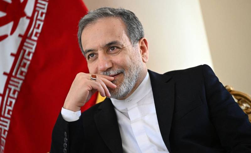 No talks with US under 'maximum pressure' policy, Iran FM tells AFP