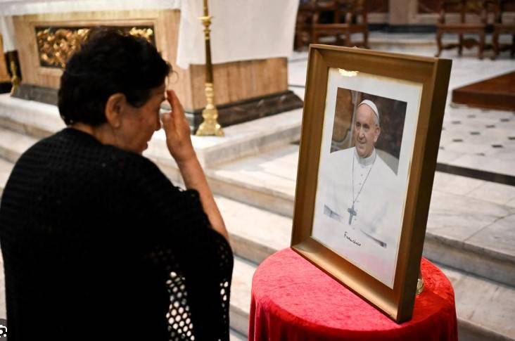 England Cricket apologises for 'ill-judged' tweet about pope