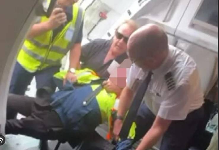 Gun-wielding teen charged with 'endangering' Australian passenger plane