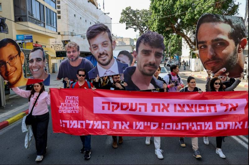 Freed Israeli hostages urge Netanyahu to implement Gaza deal 'in full'