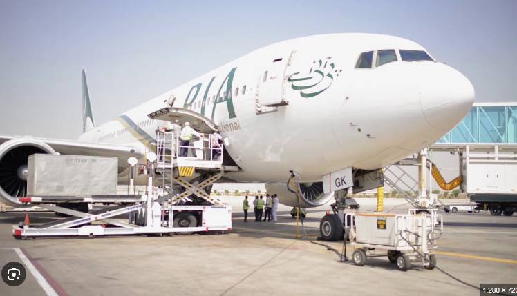 Airlines show concern over offloading of cargo from their planes 