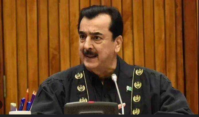 Gilani ends boycott as PTI's Aon Abbas Bappi produced in Senate